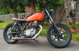 Yamaha SR