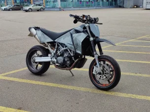 KTM 950
