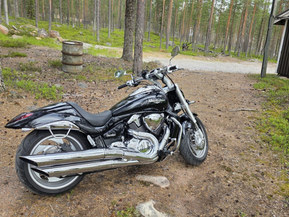 Suzuki Intruder