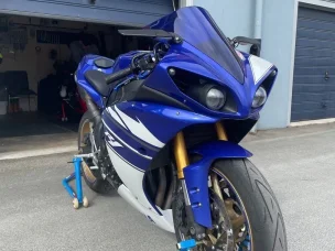 Yamaha YZF-R1
