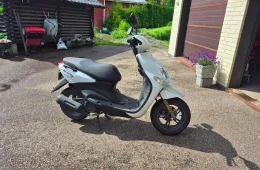 Yamaha Neos