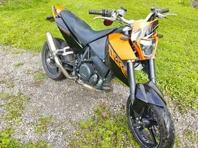 KTM 690