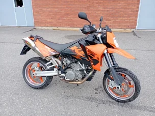 KTM 950