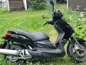Yamaha X-MaX
