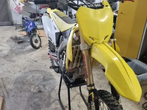 Suzuki RM-Z