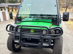 John Deere Gator