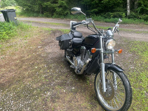 Suzuki Intruder