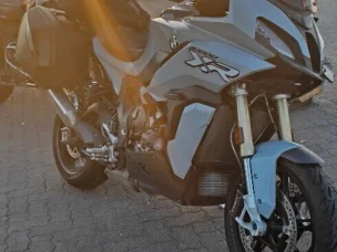 BMW S