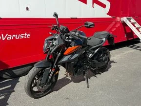 KTM 990