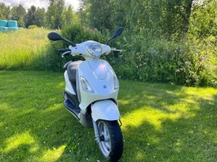 Piaggio Fly