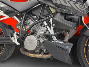 KTM 990