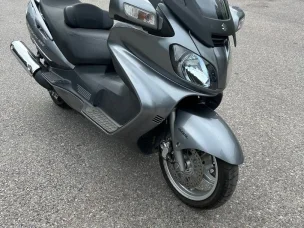 Suzuki AN