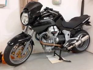 Moto Guzzi 850 Breva