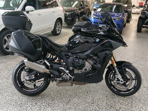 BMW S