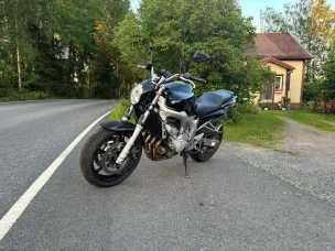 Yamaha FZ6