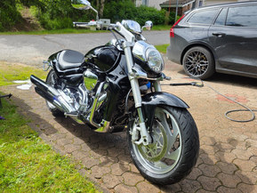 Suzuki Intruder