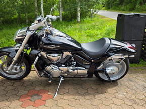 Suzuki Intruder