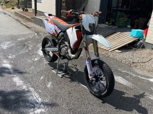 KTM 400