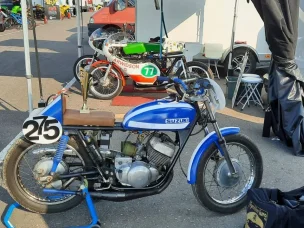 Suzuki T