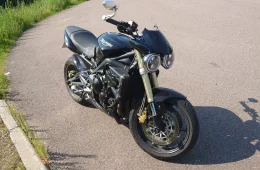 Triumph Street Triple