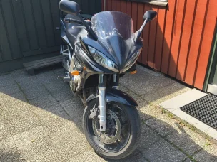Yamaha FZ6-S