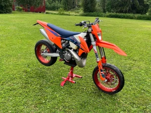 KTM 300