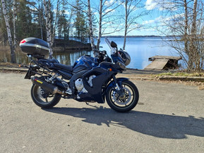 Yamaha FZ1-S