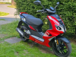 Peugeot Speedfight 4
