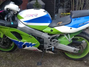Kawasaki ZXR