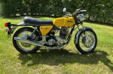 Norton Commando