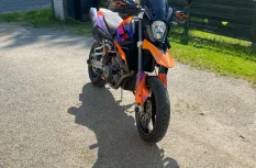 KTM 990