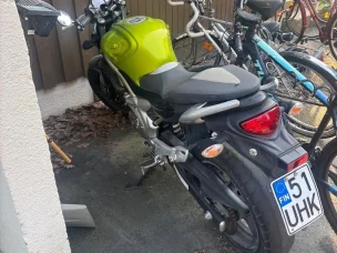 Suzuki SFV 650 Gladius