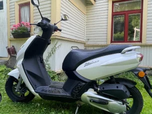 Peugeot Kisbee