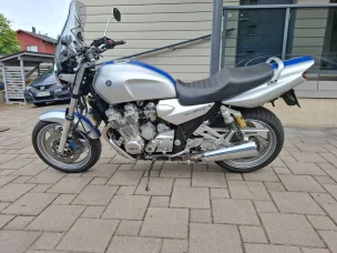 Yamaha XJR
