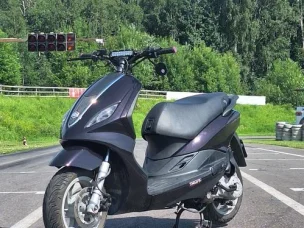 Piaggio Fly