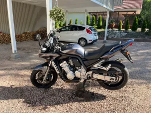 Yamaha FZS