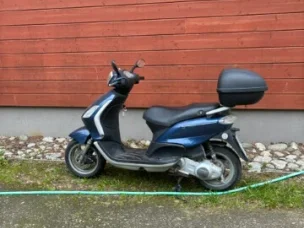 Piaggio Fly