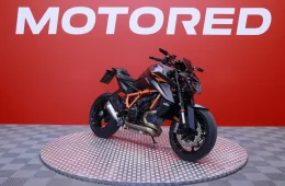 KTM 1390 Super Duke R