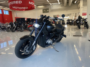 Suzuki Intruder