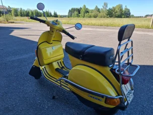 Vespa PX