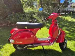Vespa PX