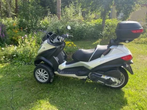 Piaggio MP3