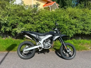 Aprilia SX