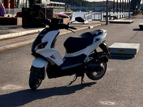 Peugeot Speedfight 4