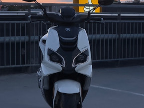 Peugeot Speedfight 4