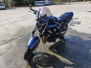 Kawasaki ZR-7S
