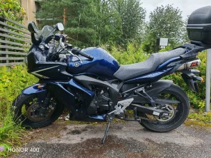 Yamaha FZ6-S