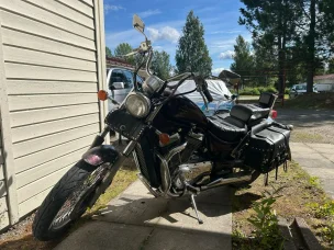 Suzuki VS