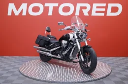 Suzuki Intruder
