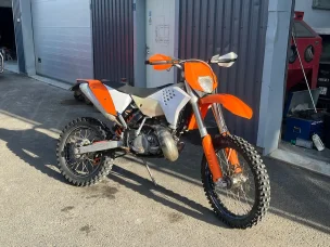 KTM 200